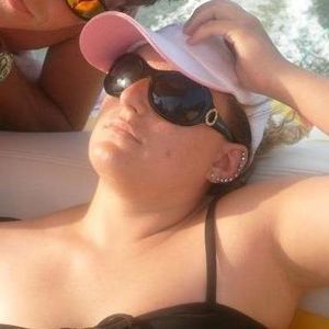 Meet your Posher, Whitney